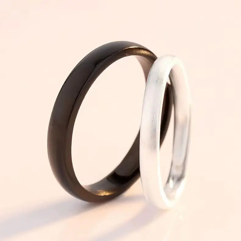 Intertwined Love Couple Silver Live Mouth Ring