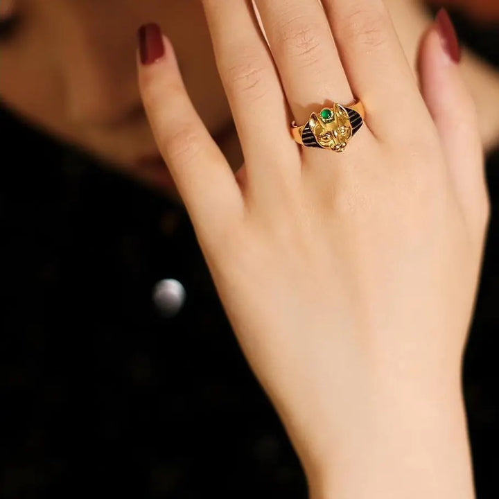 Retro Green and Black Enamel Ring